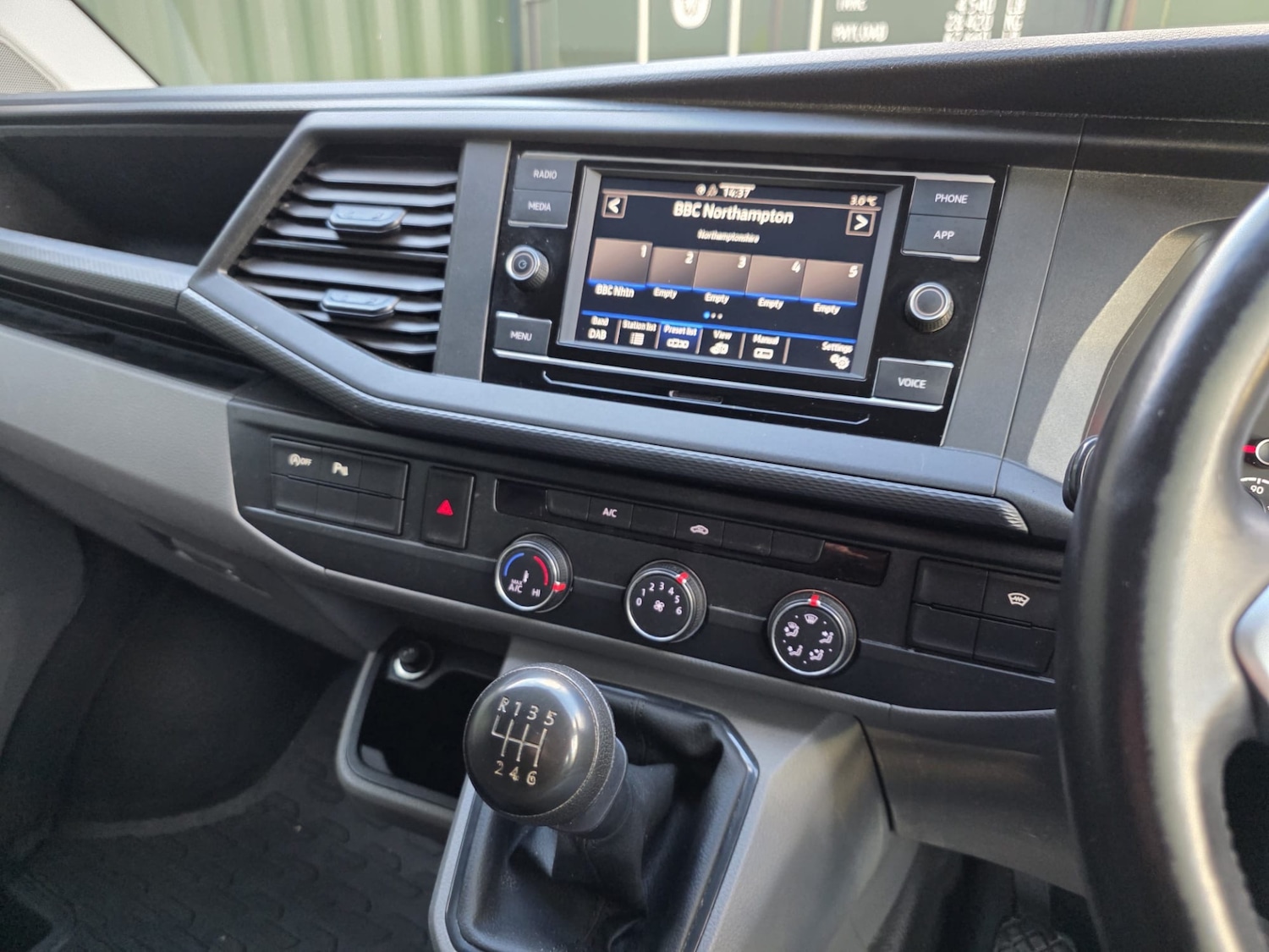 Used Volkswagen Transporter 2024 for sale - 76612195: Photo 12