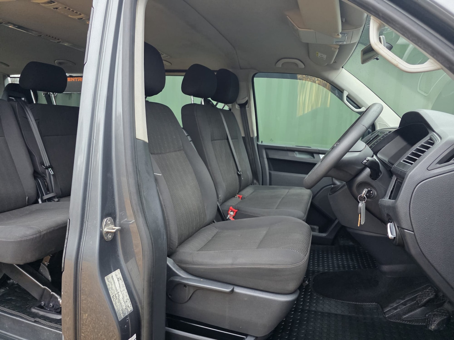 Used Volkswagen Transporter Shuttle 2017 for sale - 76626674: Photo 15