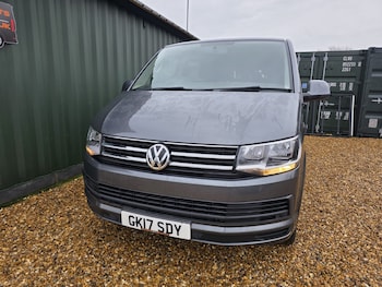 Used Volkswagen Transporter Shuttle 2017 for sale - 76626674: Photo