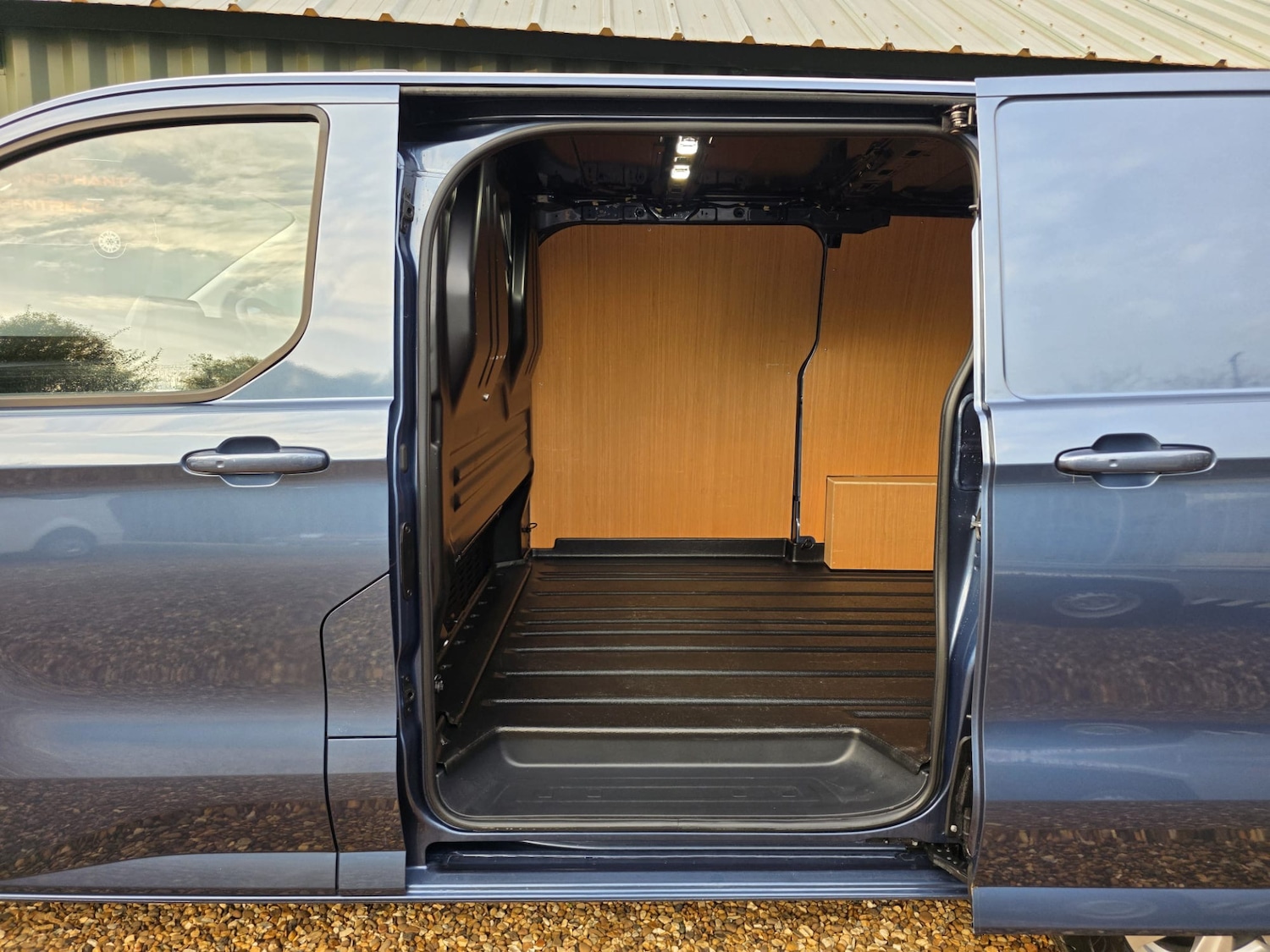 Used Ford Transit Custom 2024 for sale - 76490849: Photo 8