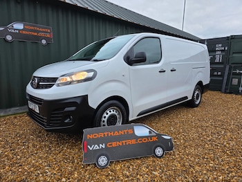 Vauxhall Vivaro feature image