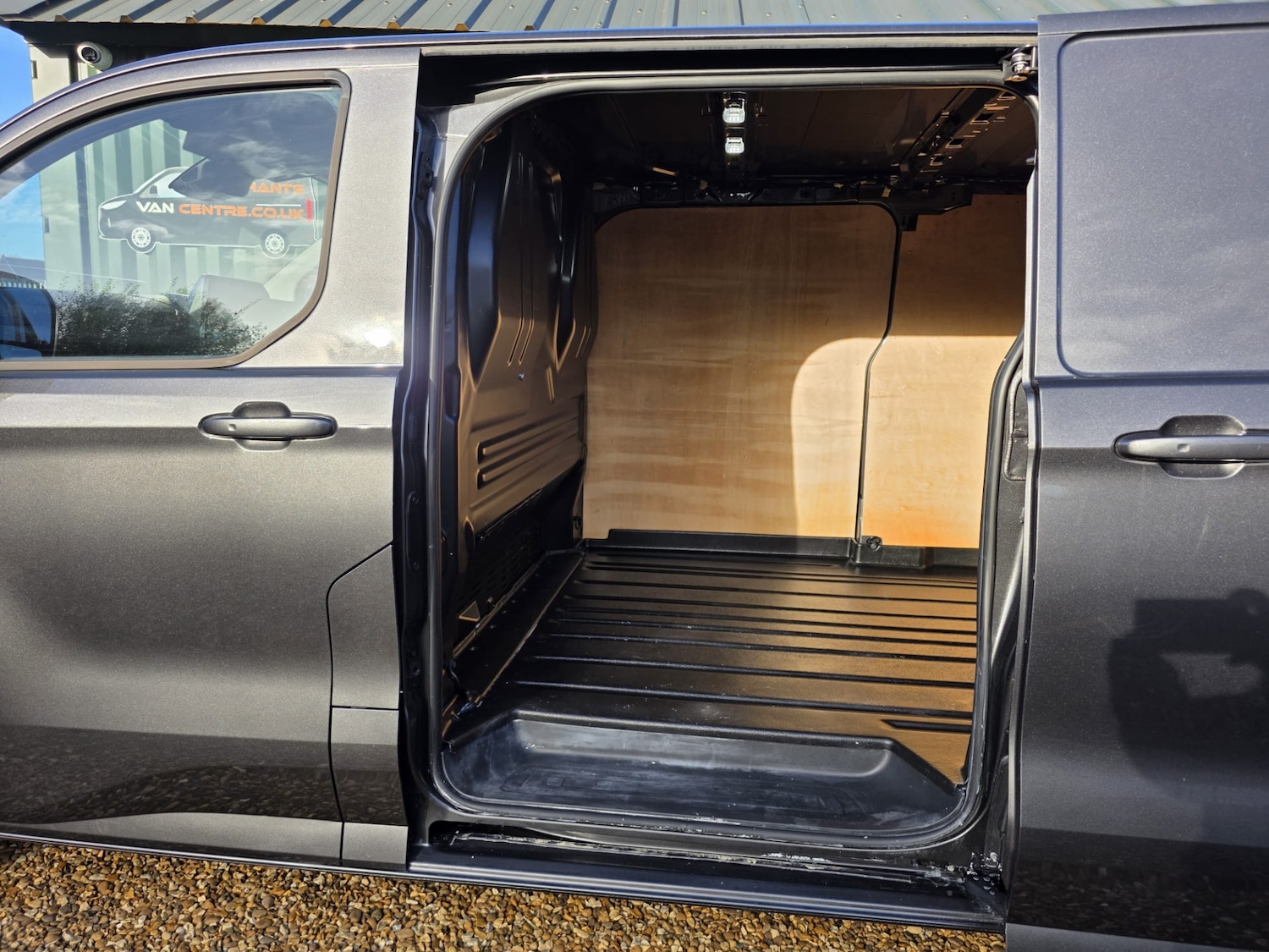 Used Ford Transit Custom 2024 for sale - 76532504: Photo 10