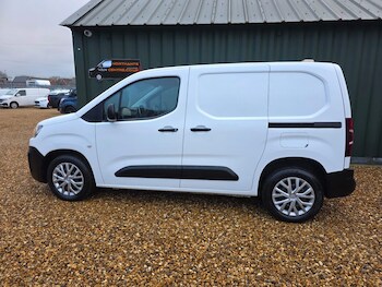 Used Citroen Berlingo 2020 for sale - 77220575: Photo