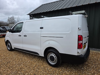 Used Vauxhall Vivaro 2022 for sale - 77619132: Photo