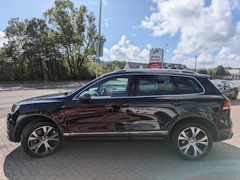Used Volkswagen Touareg 2014 for sale - 76006348: Photo