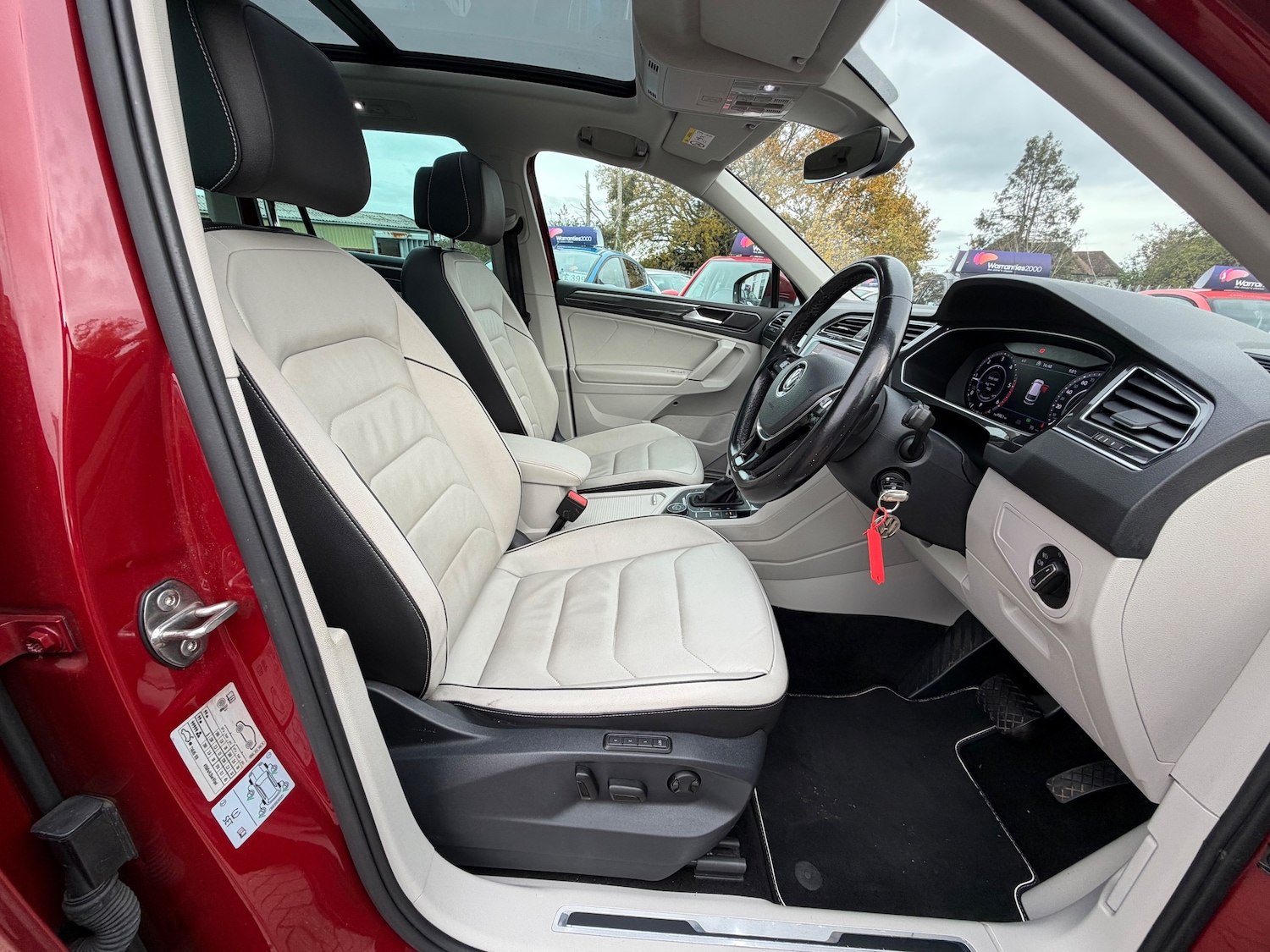 Used Volkswagen Tiguan 2018 for sale - 76416490: Photo 11