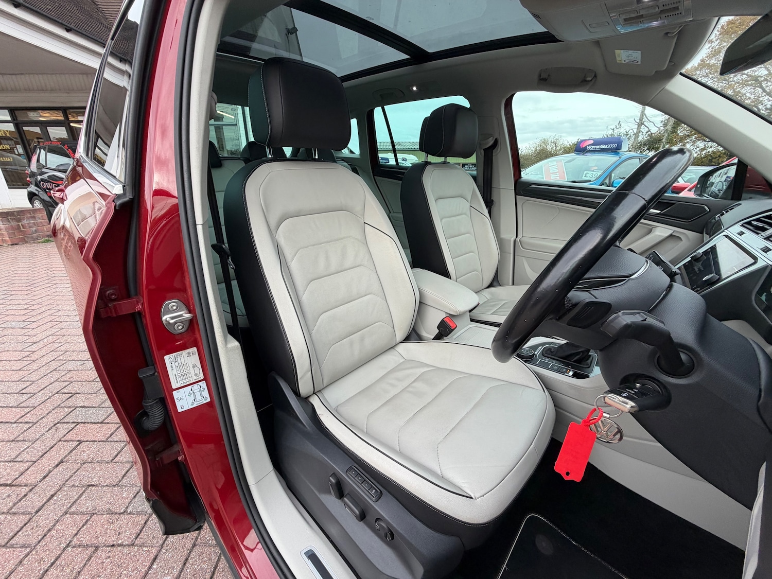 Used Volkswagen Tiguan 2018 for sale - 76416490: Photo 12