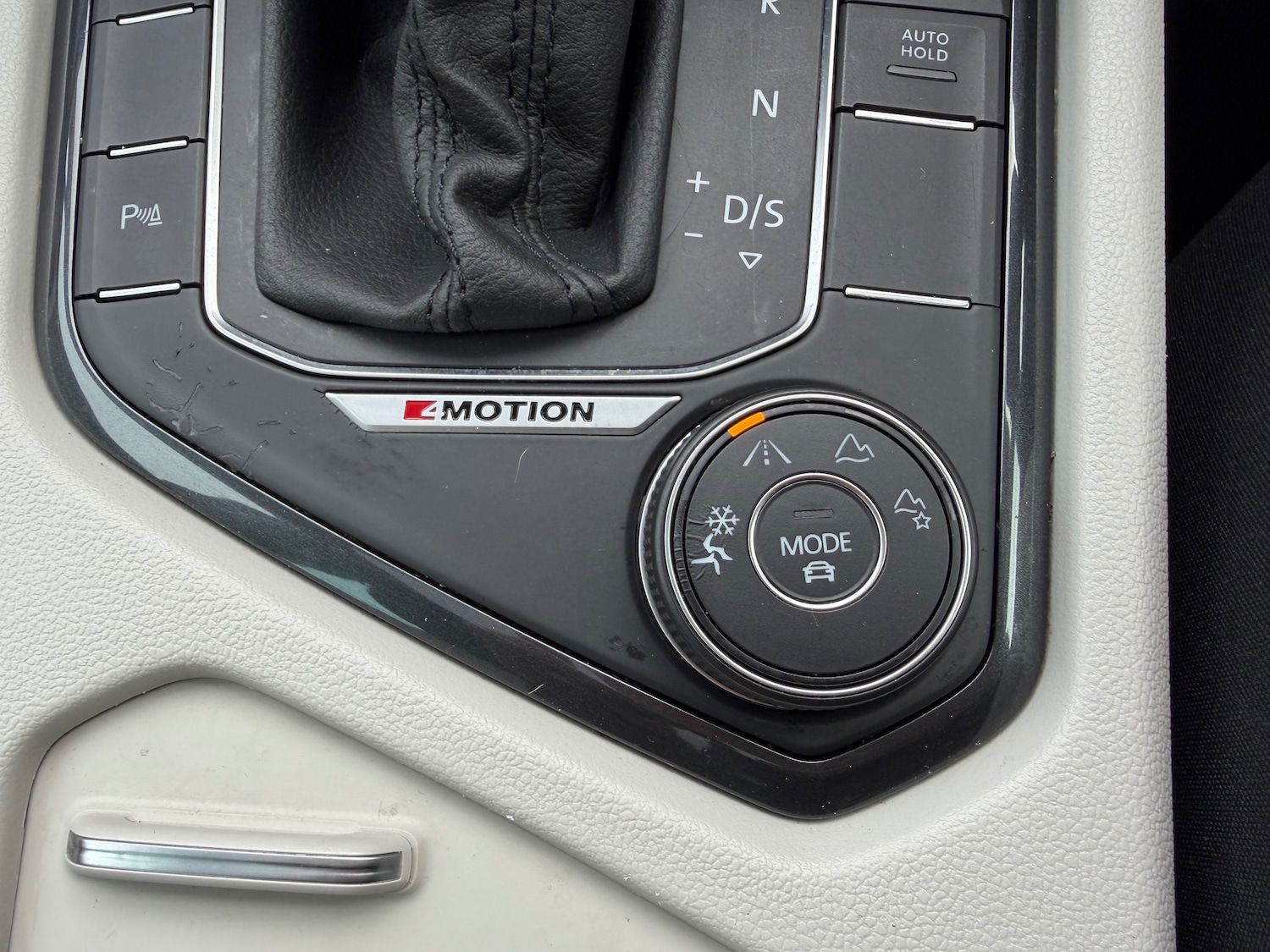 Used Volkswagen Tiguan 2018 for sale - 76416490: Photo 24