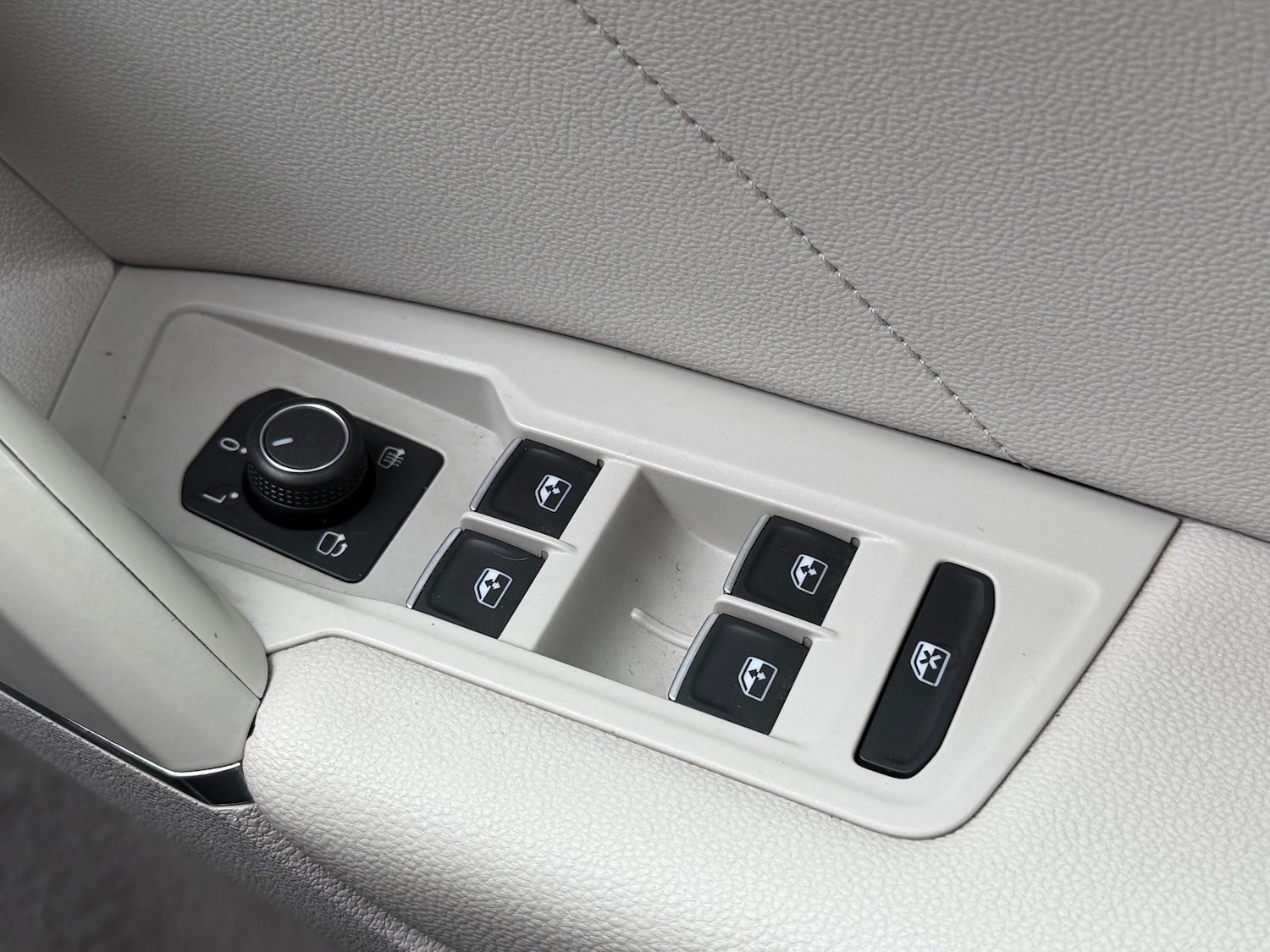 Used Volkswagen Tiguan 2018 for sale - 76416490: Photo 27