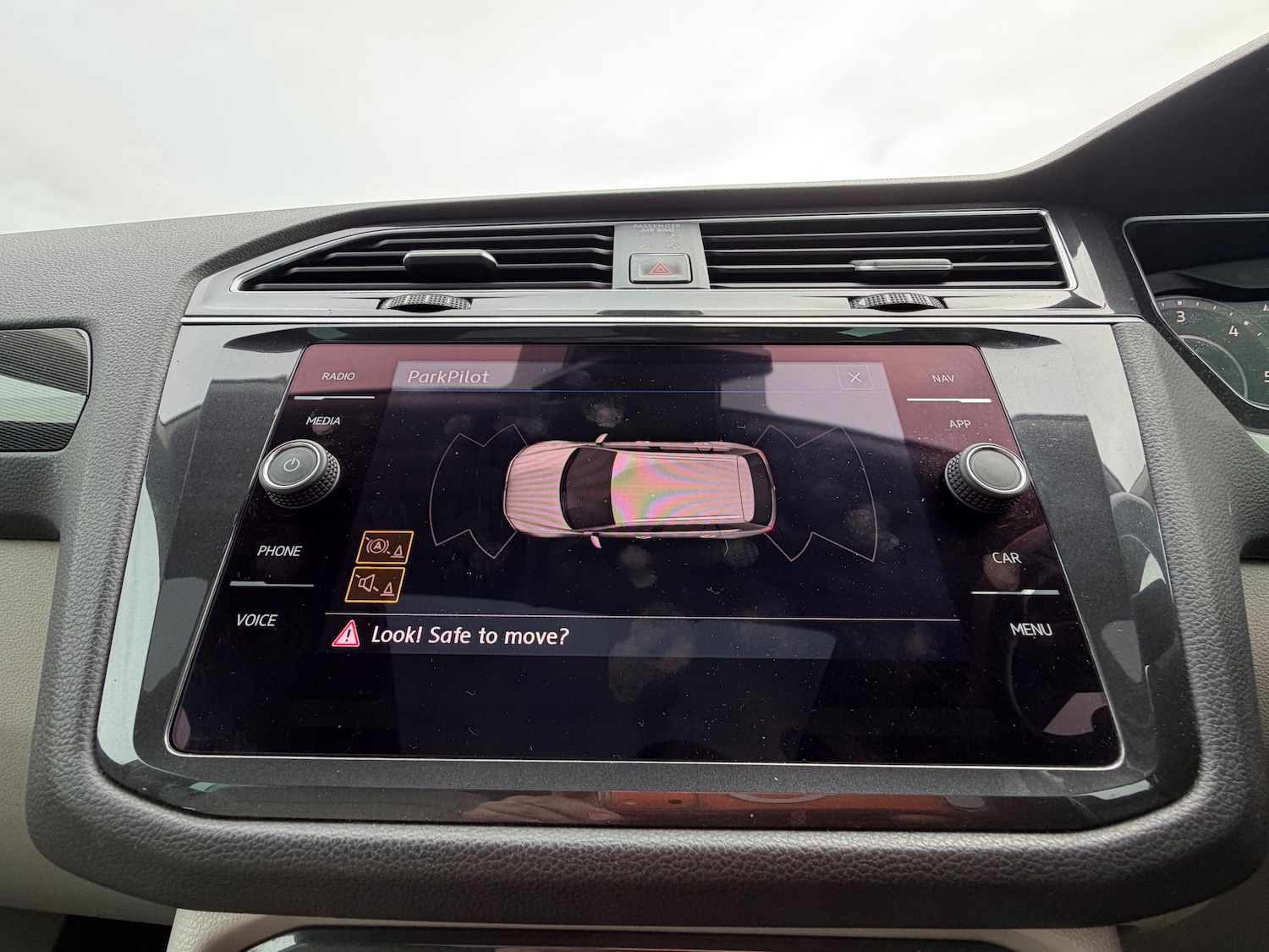 Used Volkswagen Tiguan 2018 for sale - 76416490: Photo 31