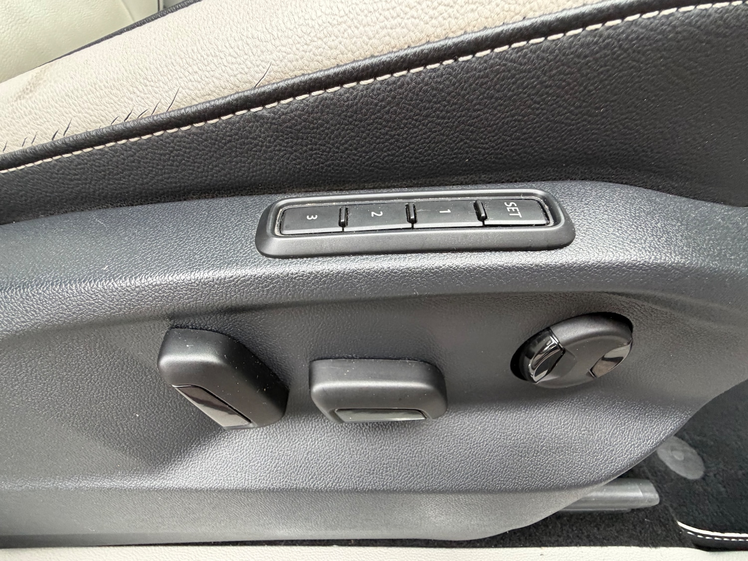 Used Volkswagen Tiguan 2018 for sale - 76416490: Photo 32