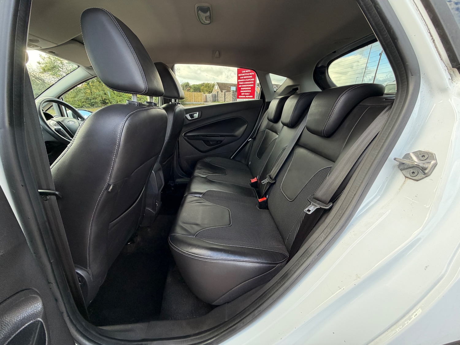 Used Ford Fiesta 2014 for sale - 76334587: Photo 15