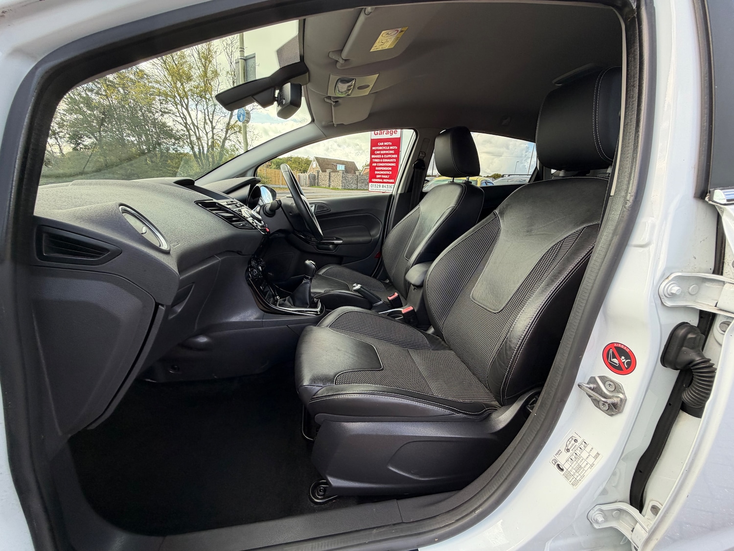 Used Ford Fiesta 2014 for sale - 76334587: Photo 16