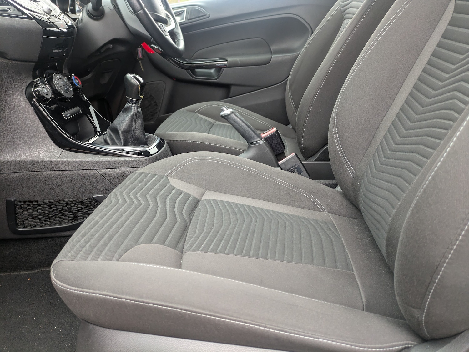 Used Ford Fiesta 2016 for sale - 76508857: Photo 23