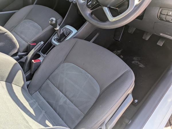 Used Kia Rio 2016 for sale - 76102044: Photo 17