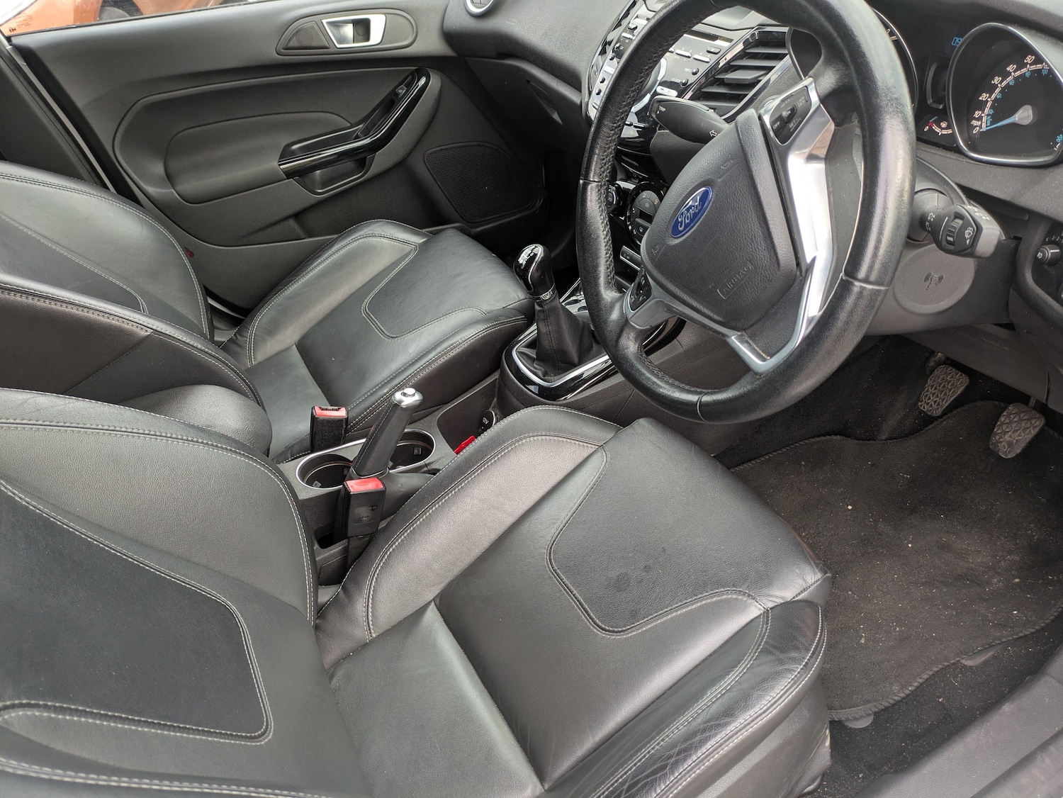 Used Ford Fiesta 2015 for sale - 76616895: Photo 17