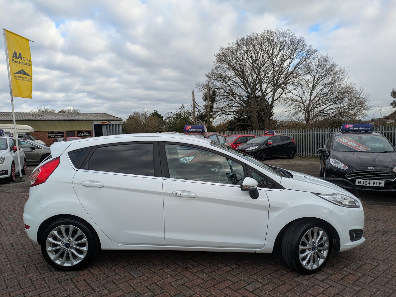 Used Ford Fiesta 2015 for sale - 76616895: Photo 8