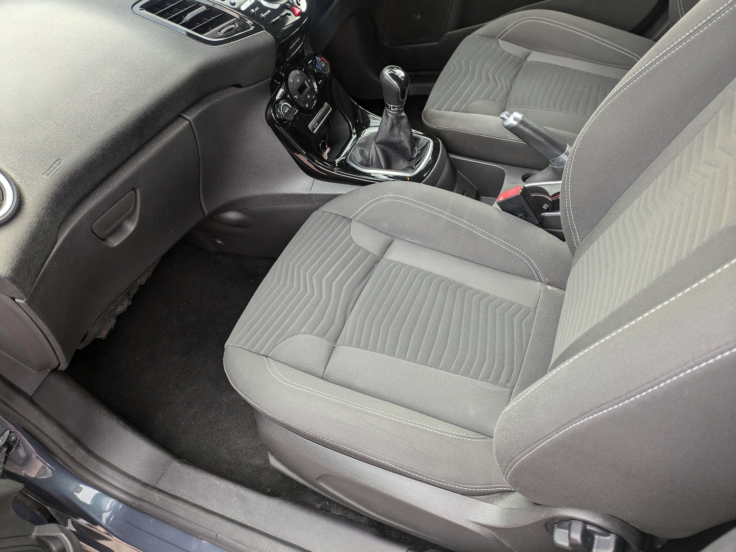 Used Ford Fiesta 2013 for sale - 76334604: Photo 25