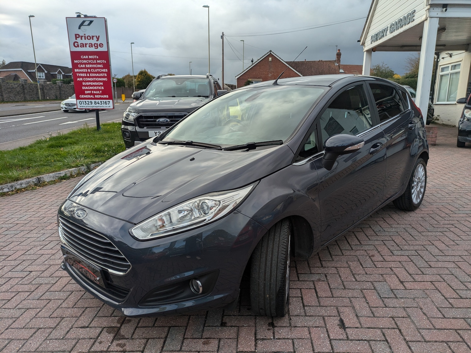 Used Ford Fiesta 2013 for sale - 76334604: Photo 3