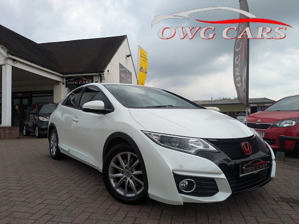 Used Honda Civic 2016 for sale - 76090050: Photo 1