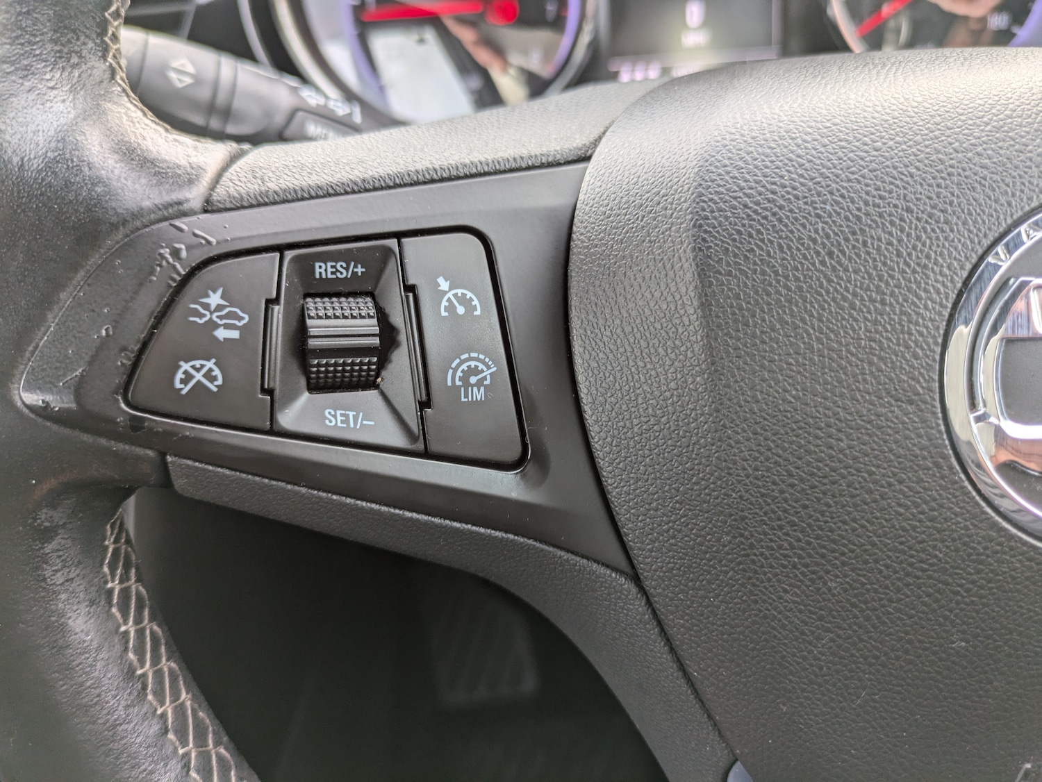 Used Vauxhall Astra 2016 for sale - 76545965: Photo 17