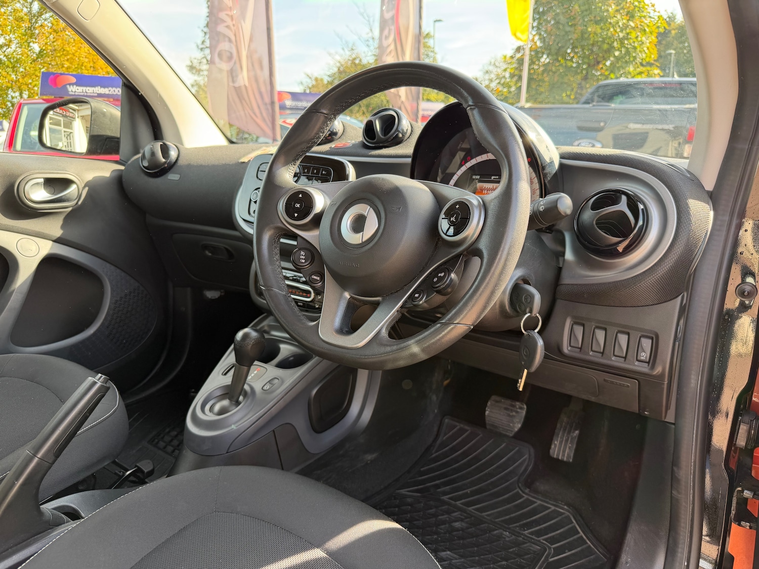 Used smart fortwo 2015 for sale - 76346834: Photo 10