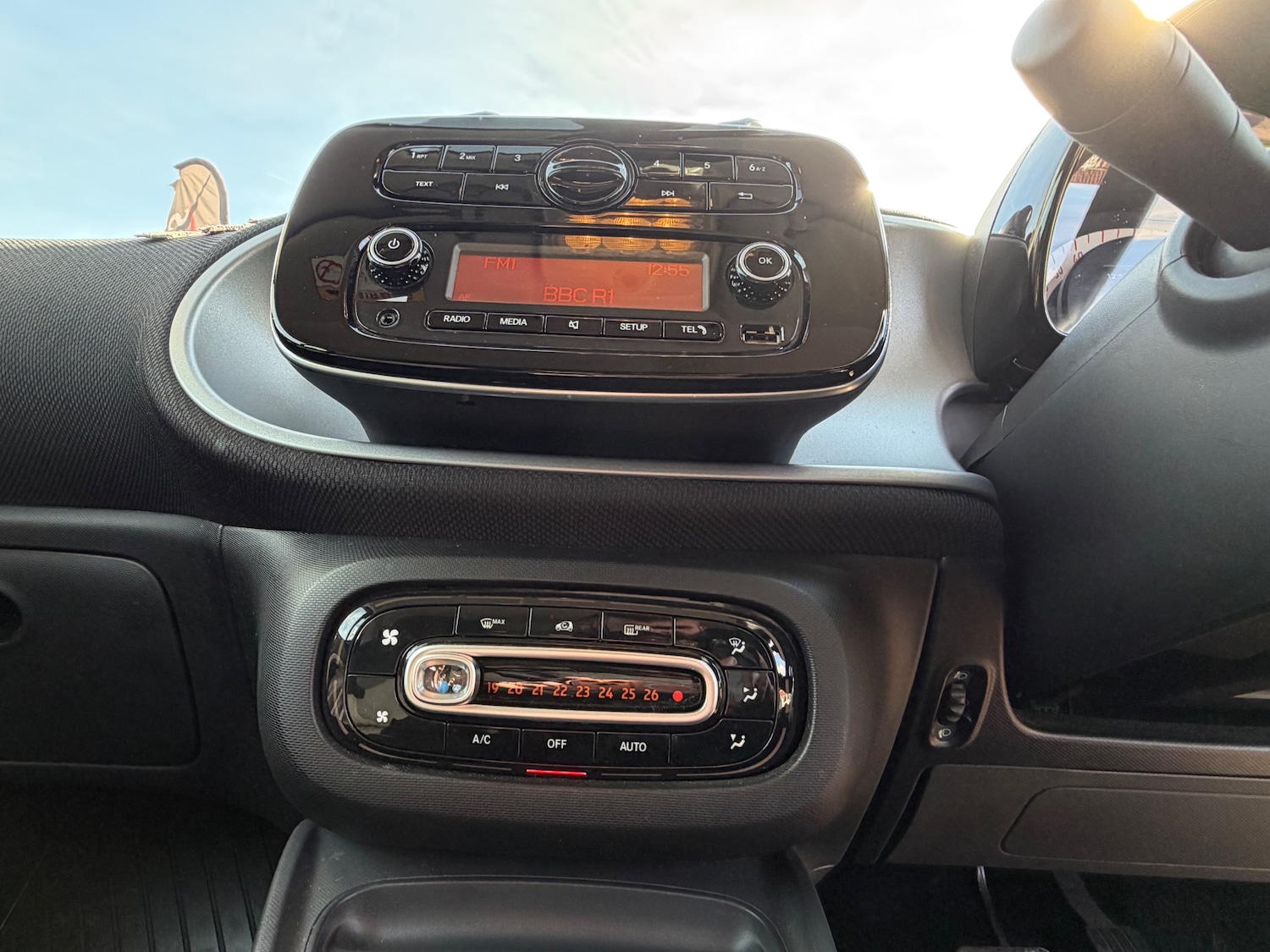 Used smart fortwo 2015 for sale - 76346834: Photo 19
