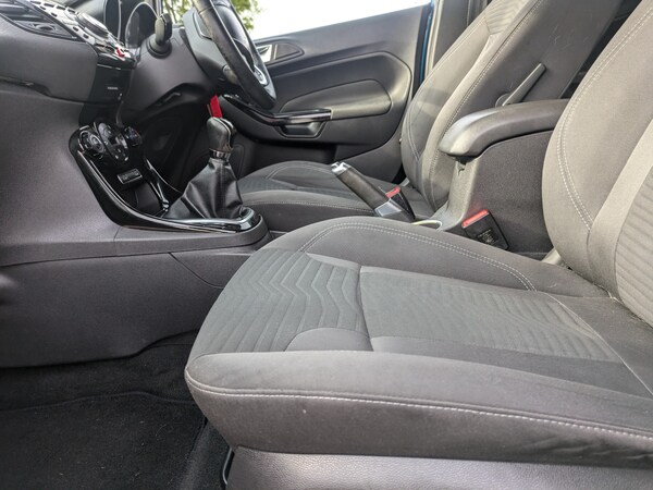 Used Ford Fiesta 2012 for sale - 76143641: Photo 24