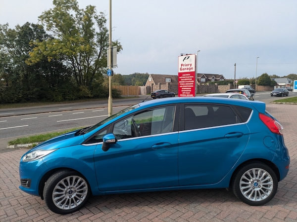Used Ford Fiesta 2012 for sale - 76143641: Photo 4