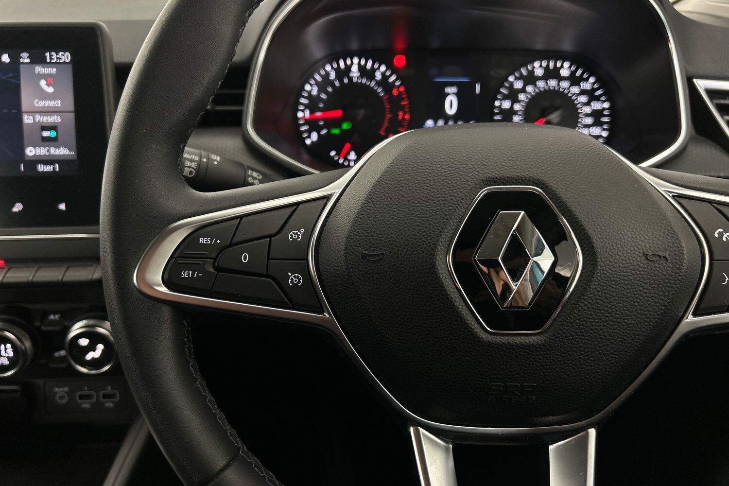 Used Renault Clio 2021 for sale - 76032206: Photo 14