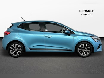 Used Renault Clio 2021 for sale - 76032206: Photo 4