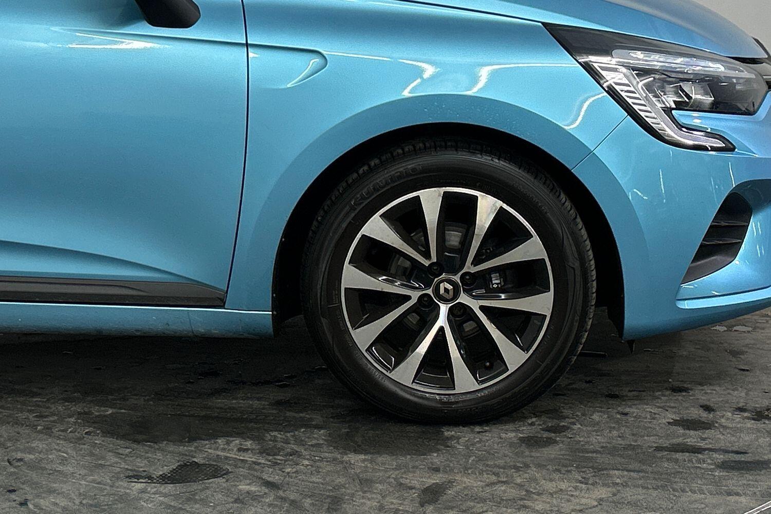 Used Renault Clio 2021 for sale - 76032206: Photo 5
