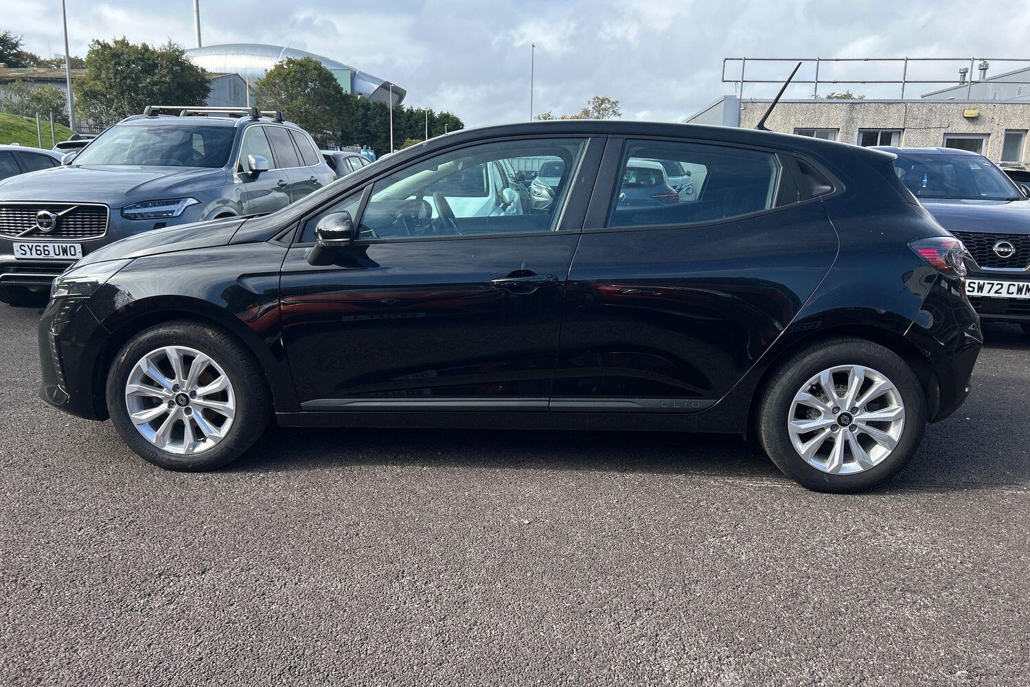 Used Renault Clio 2024 for sale - 76021070: Photo 4