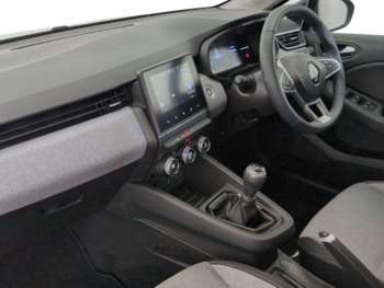 Used Renault Clio 2024 for sale - 74920626: Photo