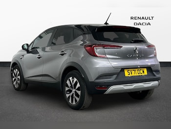 Used Renault Captur 2021 for sale - 76136479: Photo 3