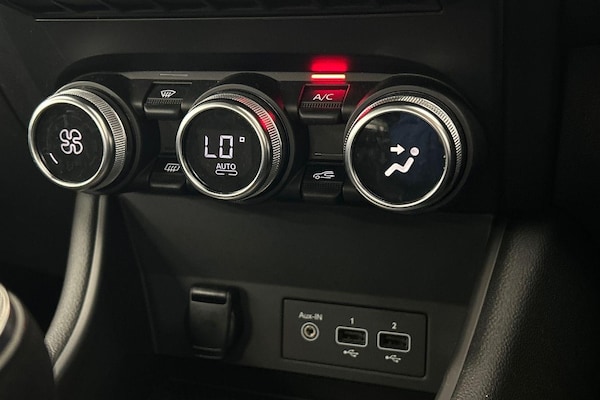 Used Renault Captur 2020 for sale - 75030624: Photo 17