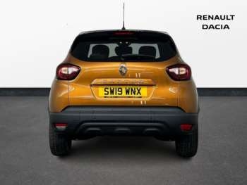 Used Renault Captur 2019 for sale - 74851524: Photo