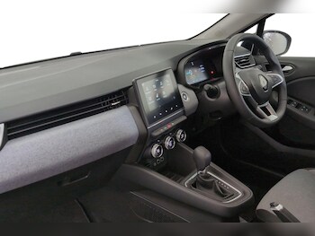 Used Renault Clio 2024 for sale - 75532753: Photo