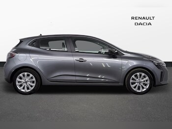 Used Renault Clio 2024 for sale - 75532753: Photo