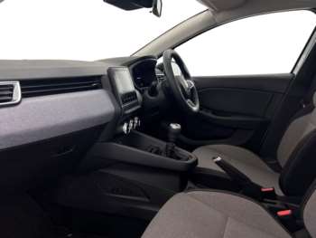 Used Renault Clio 2024 for sale - 74920751: Photo