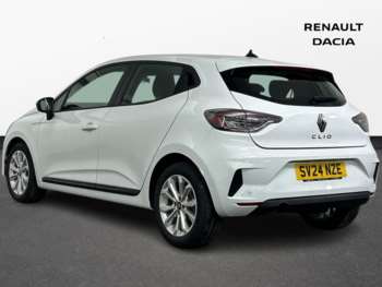 Used Renault Clio 2024 for sale - 74920751: Photo