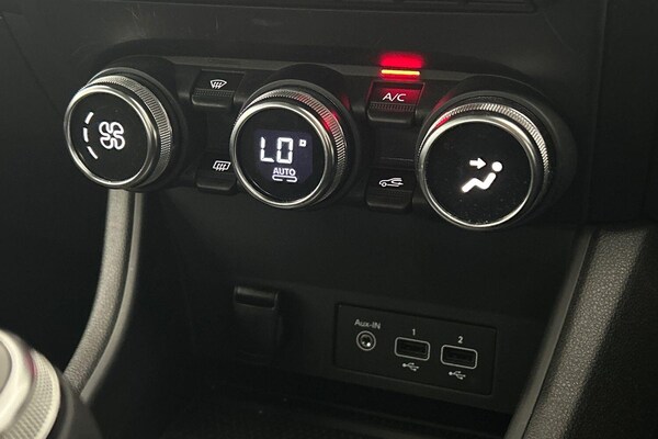 Used Renault Captur 2022 for sale - 75928580: Photo 17