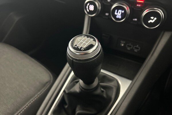 Used Renault Captur 2022 for sale - 75928580: Photo 21