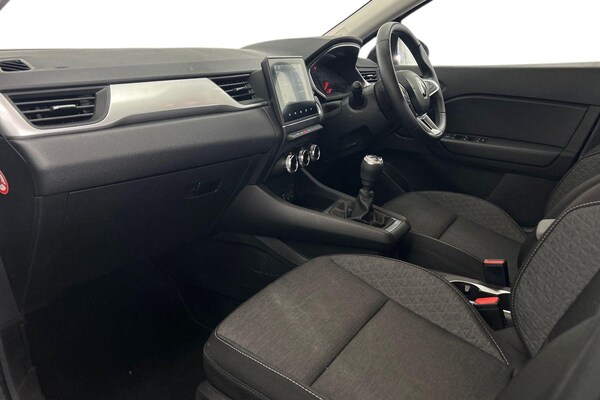 Used Renault Captur 2022 for sale - 75928580: Photo 2