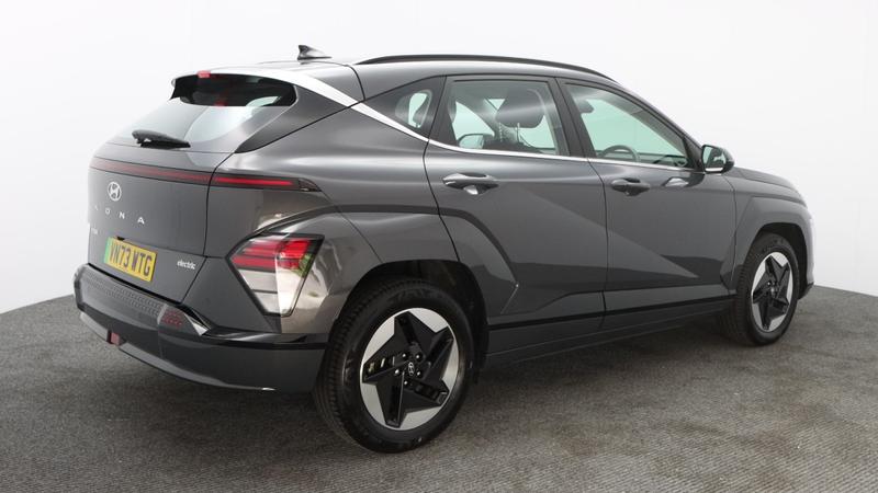 Used Hyundai KONA 2023 for sale - 77116651: Photo 3