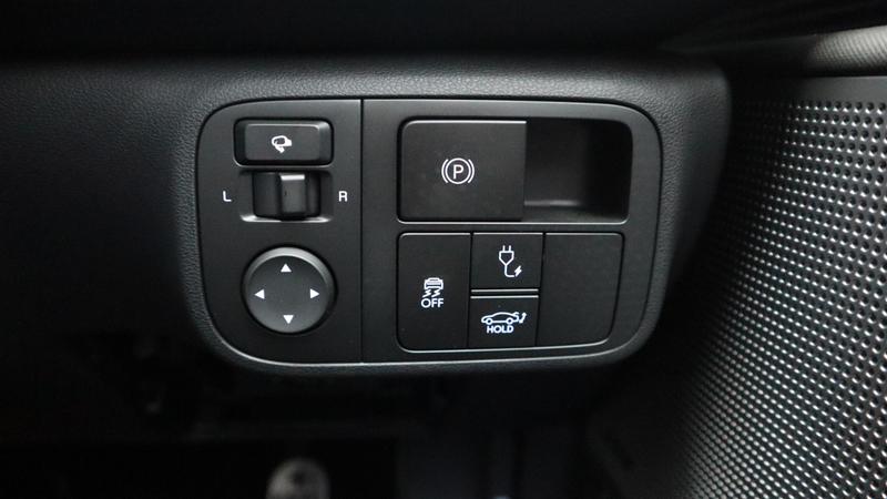 Used Hyundai IONIQ 6 2025 for sale - 77117203: Photo 25