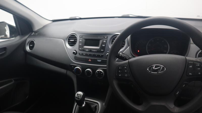 Used Hyundai i10 2017 for sale - 77117112: Photo 11