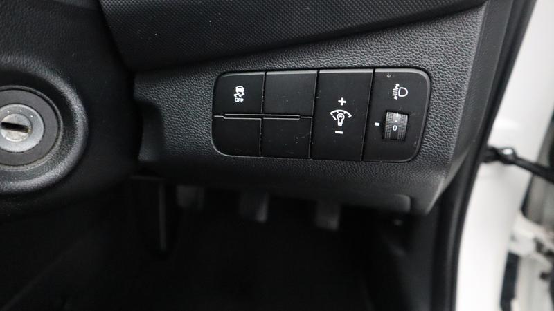 Used Hyundai i10 2017 for sale - 77117112: Photo 13