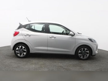 Used Hyundai i10 2025 for sale - 77326782: Photo