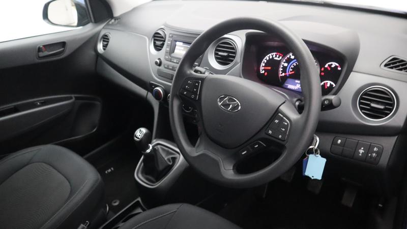 Used Hyundai i10 2017 for sale - 77117512: Photo 10